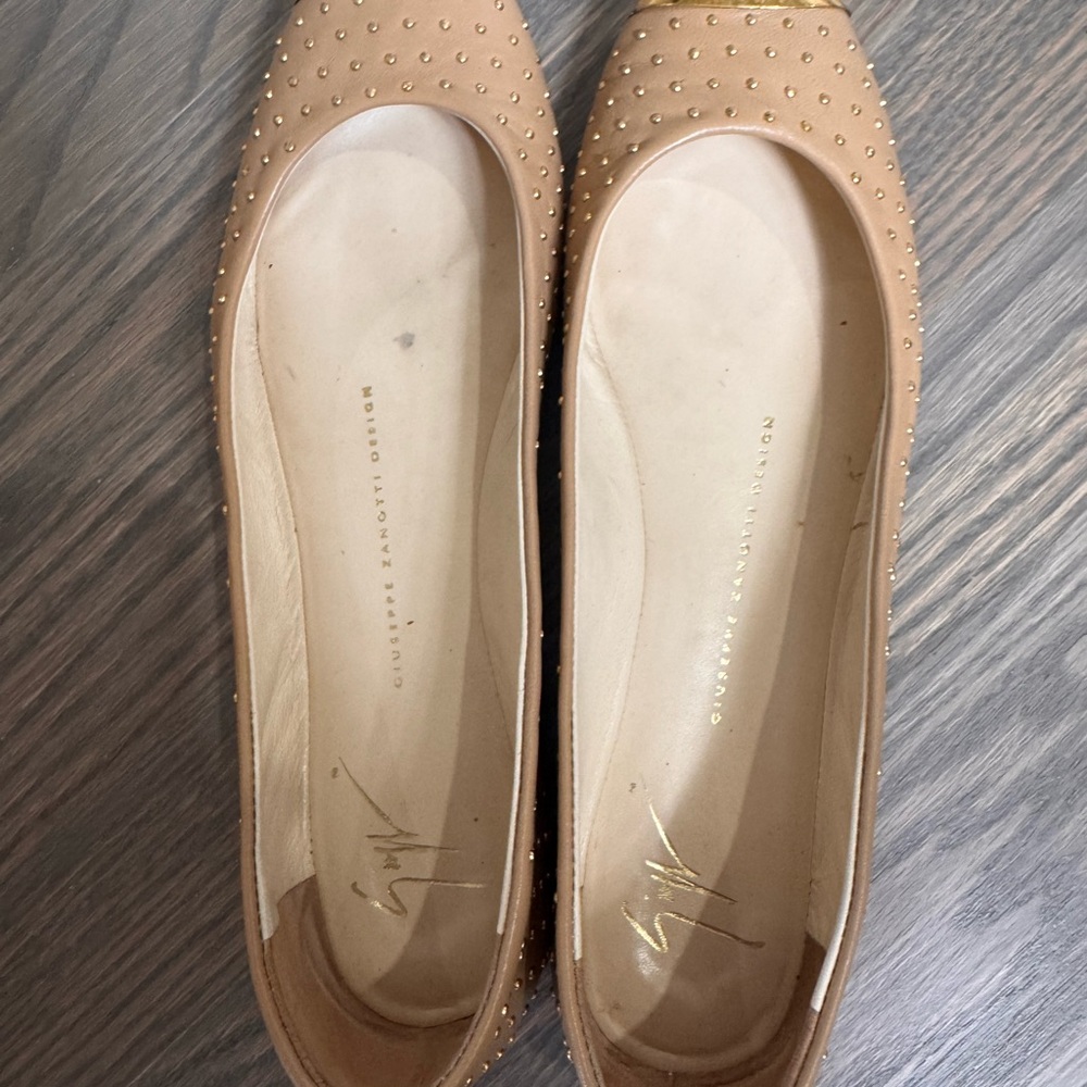 Giuseppe Zanotti Women's Tan Studded Flats